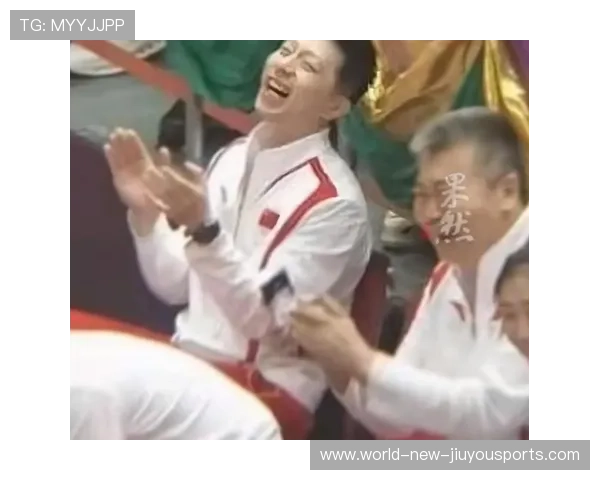 运动员场边搞笑集锦:赛场外的欢乐时光